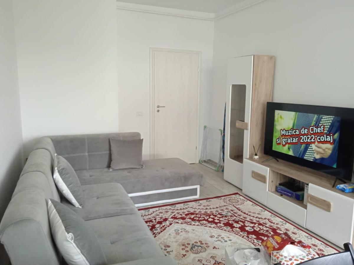 Deluxe 2 Bedroom Apartment With Balcony And Private Parking Bragadiru Exterior foto